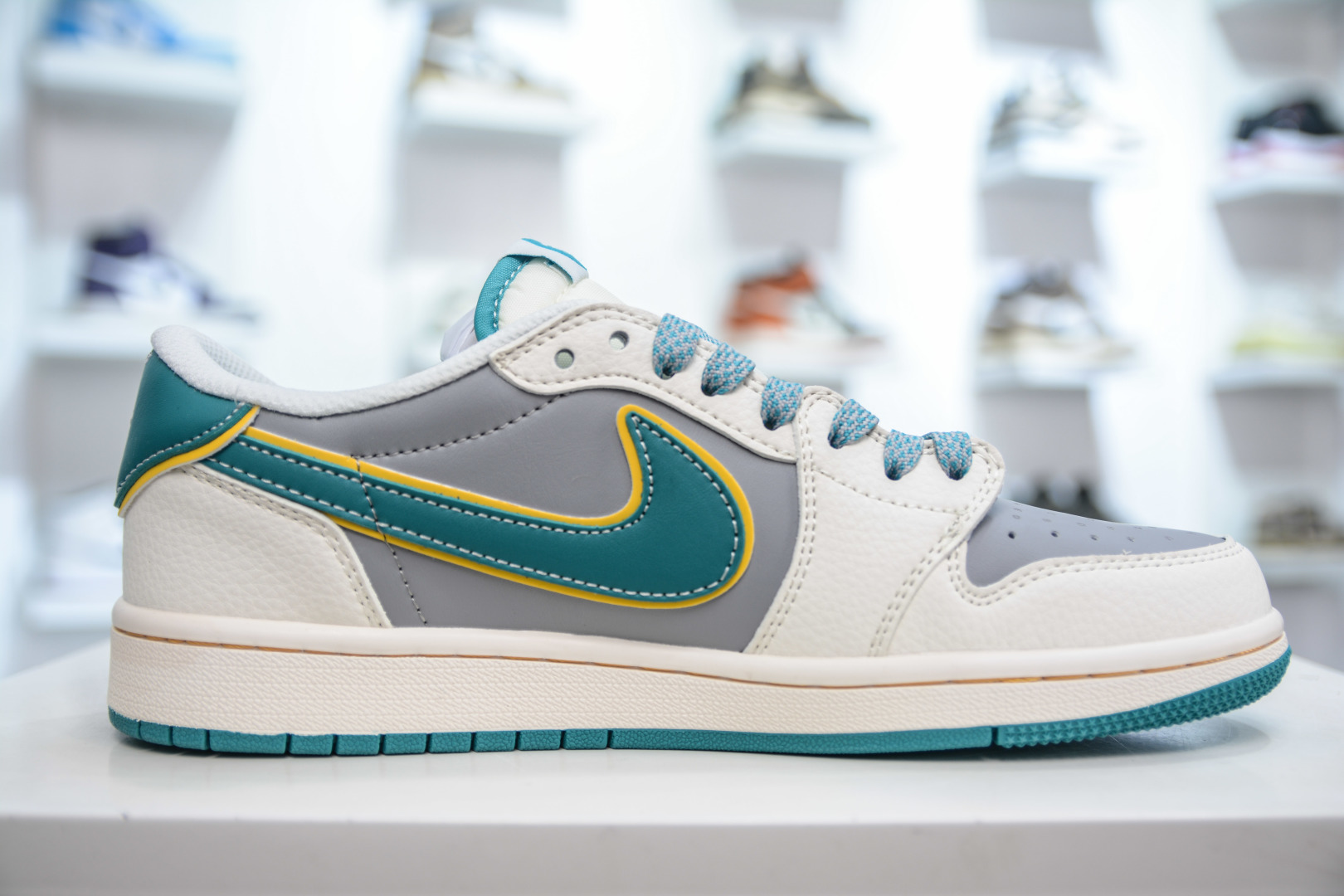 TS x Xiaomi x Air Jordan 1 Low 小米 SU7Ultru 倒钩低帮小米联名-海湾蓝 XX3168-163