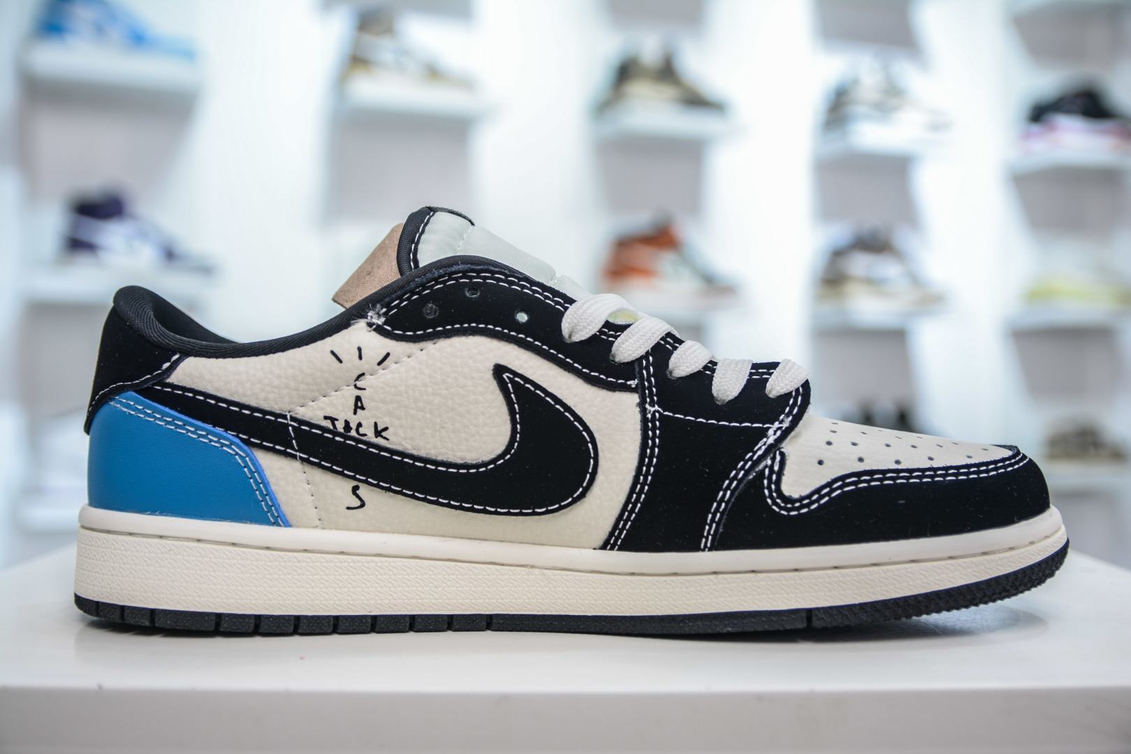 270 The North Face x Travis Scott x Air Jordan 1 Low乔丹1代低帮倒钩北面联名-祥云蓝黑 XS2024-052
