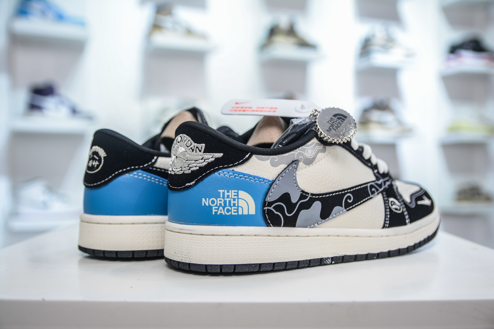 270 The North Face x Travis Scott x Air Jordan 1 Low乔丹1代低帮倒钩北面联名-祥云蓝黑 XS2024-052