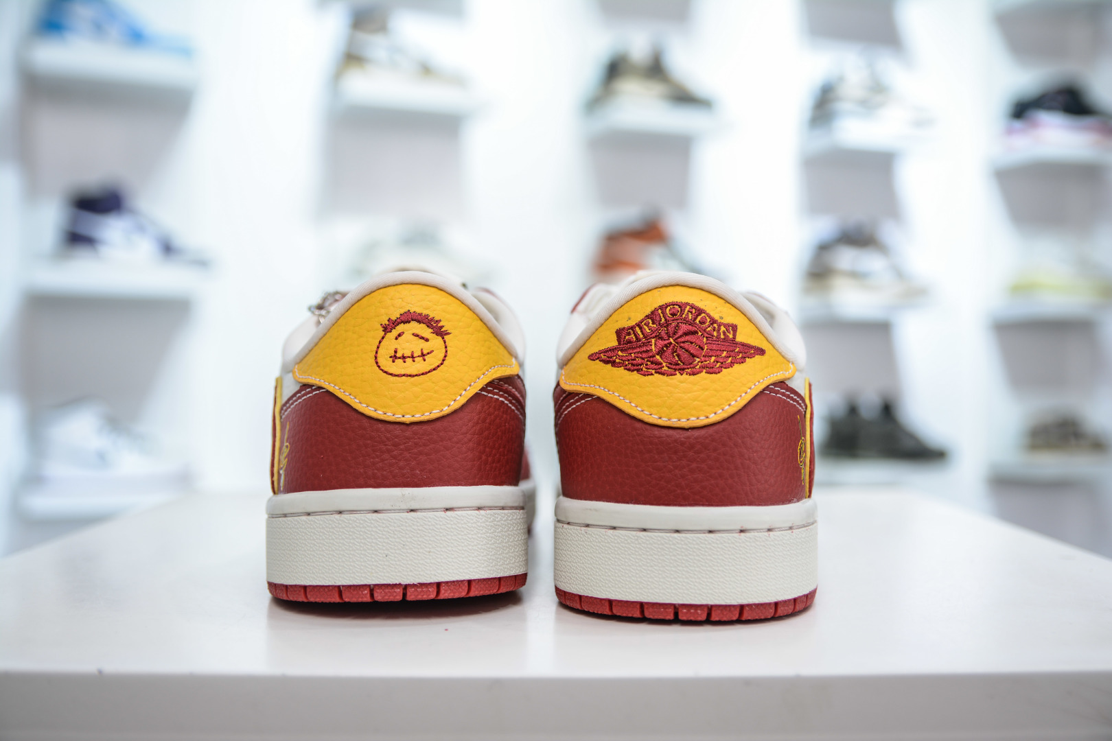 270 Travis Scott x Fragment Design x Air Jordan 1 Low OG SP AJ1 反转克利夫兰骑士联名-白红黄 SC9207-031