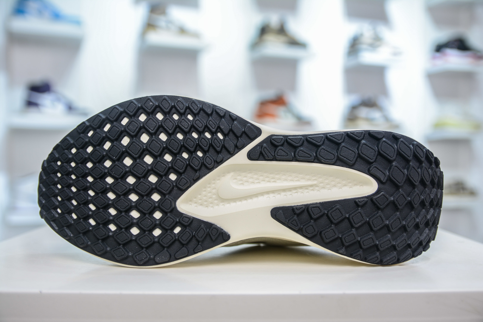 180 NIKE Quest 6 极致六代网面透气休闲跑步鞋 FD6033-104