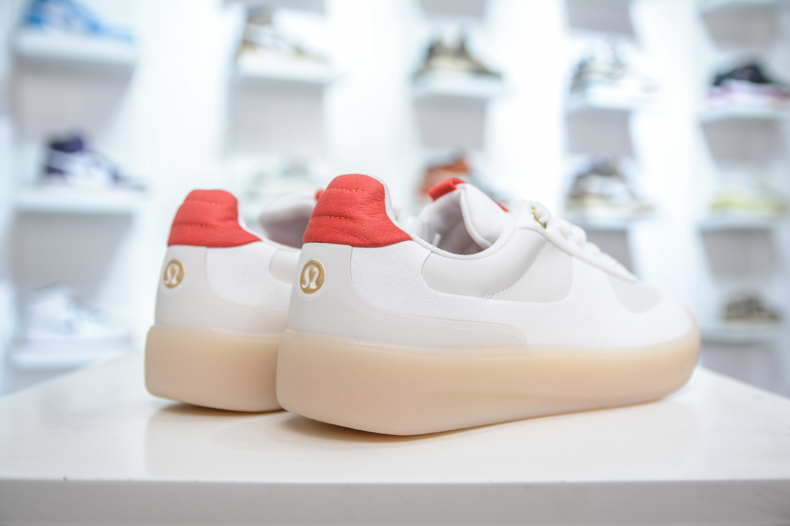 260 CS版 lululemon Cityverse 露露乐檬极简主义减震耐磨低帮生活休闲鞋