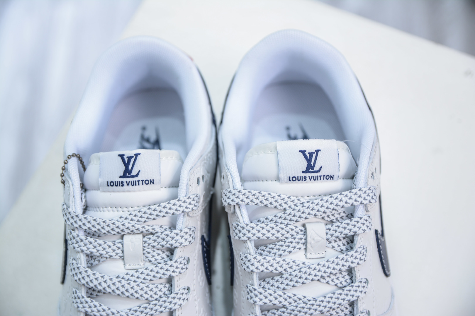 Nike SB Dunk Low x Louis Vuitton White Blue Red - Premium Quality 8 cmp i1747156880501 3481 0 7