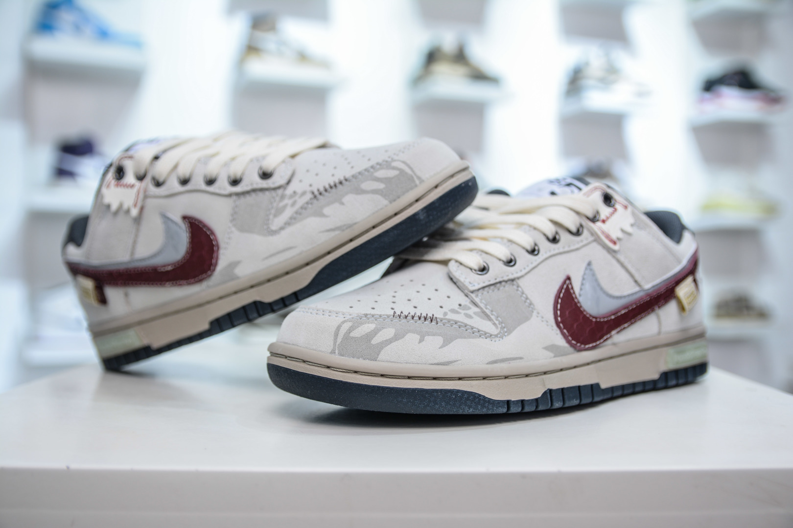 290 Nike SB Dunk Low ”Double Swoosh” 熊猫恶作剧 CNY蛇年 蜕尘迎金 HV1800-101