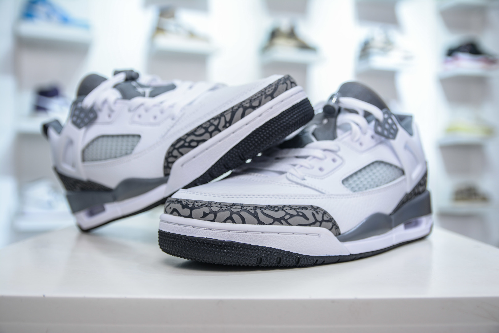 Jordan Spizike Low Retro Basketball Shoes - White/Neutral Grey - FQ1759-102 4 cmp i1747157526884 8637 0 3