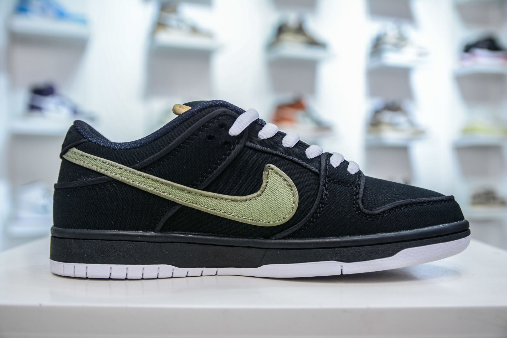 Nike SB Dunk Low Black Green Canvas Sneakers Premium Quality FN5880-001 3 cmp i1747157728024 6737 0 2