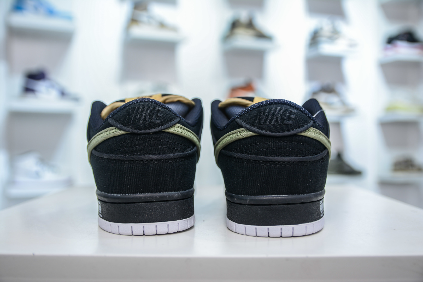 Nike SB Dunk Low Black Green Canvas Sneakers Premium Quality FN5880-001 2 cmp i1747157728705 8259 0 1