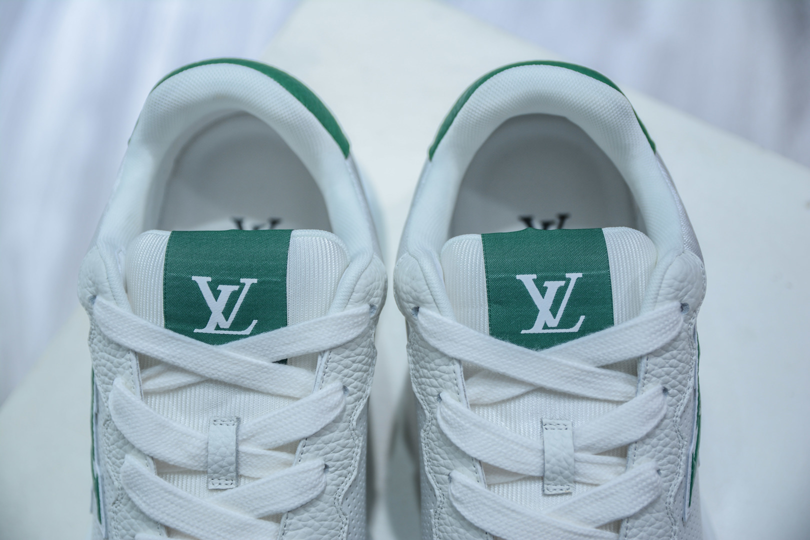Louis Vuitton Classic Leather Sneakers - Lace-Up, Low-Top, Casual Shoes 8 cmp i1747158035523 1600 0 7