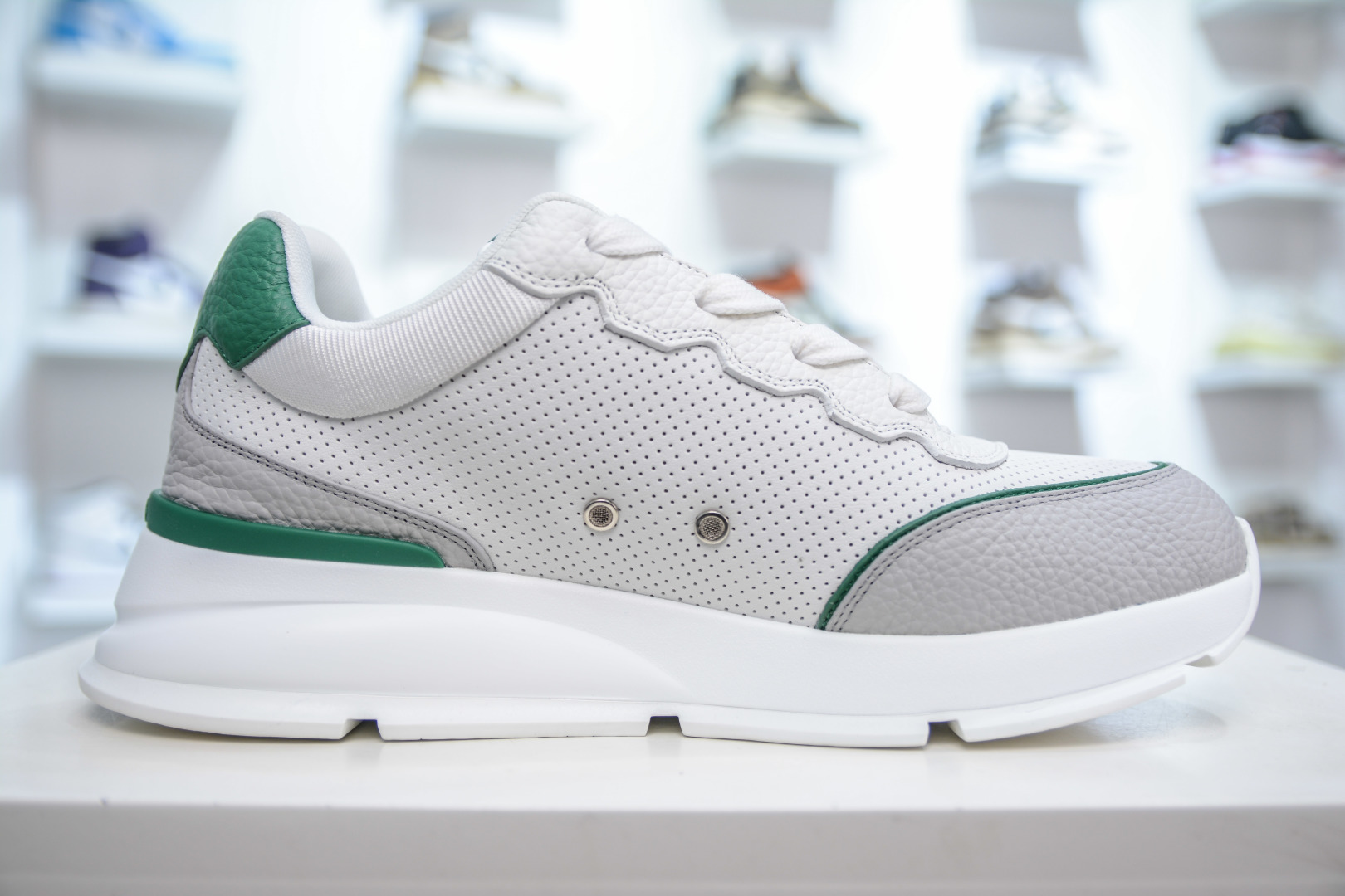 Louis Vuitton Classic Leather Sneakers - Lace-Up, Low-Top, Casual Shoes 3 cmp i1747158035524 5581 0 2
