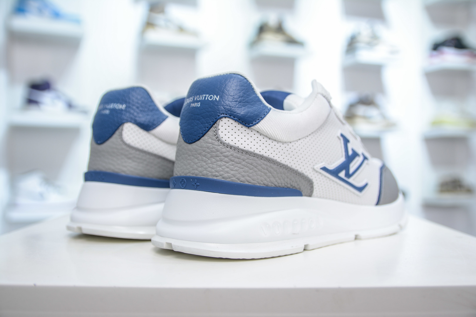 Louis Vuitton Classic Leather Sneakers - Lace-Up, Round Toe, Low Top Design 6 cmp i1747158104491 5288 0 5