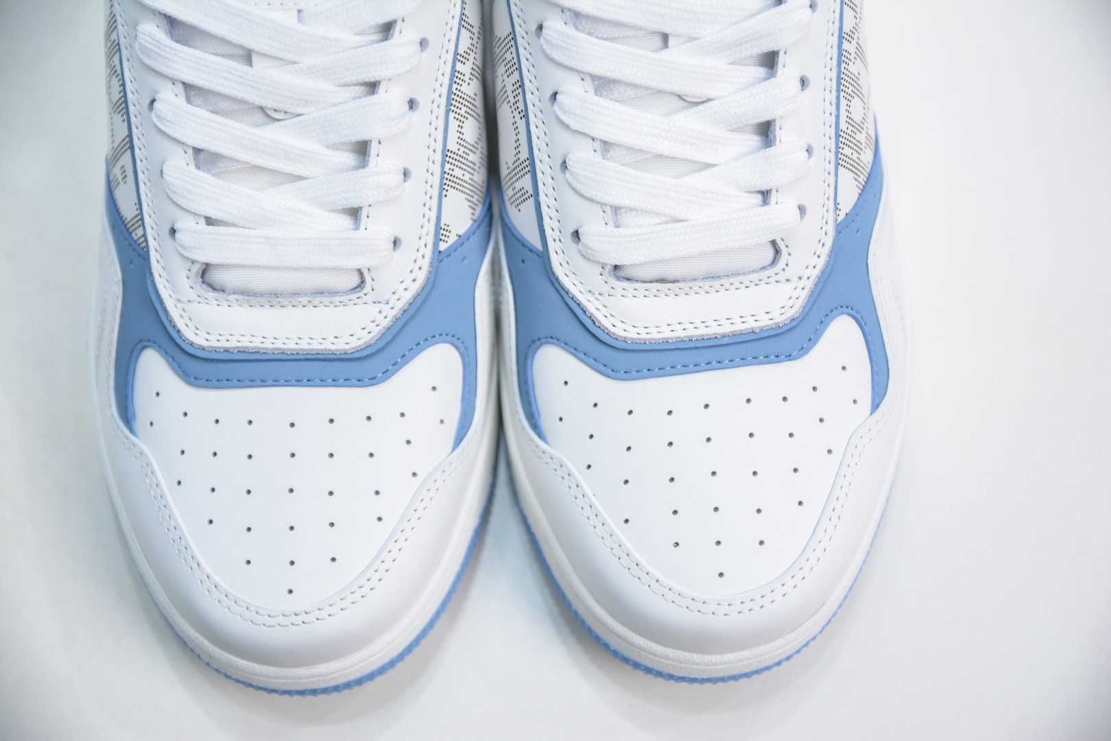 Dior B27 Luxury Sneakers: Iconic Design, Premium Leather, Comfortable Fit 9 cmp i1747158213631 2506 0 8