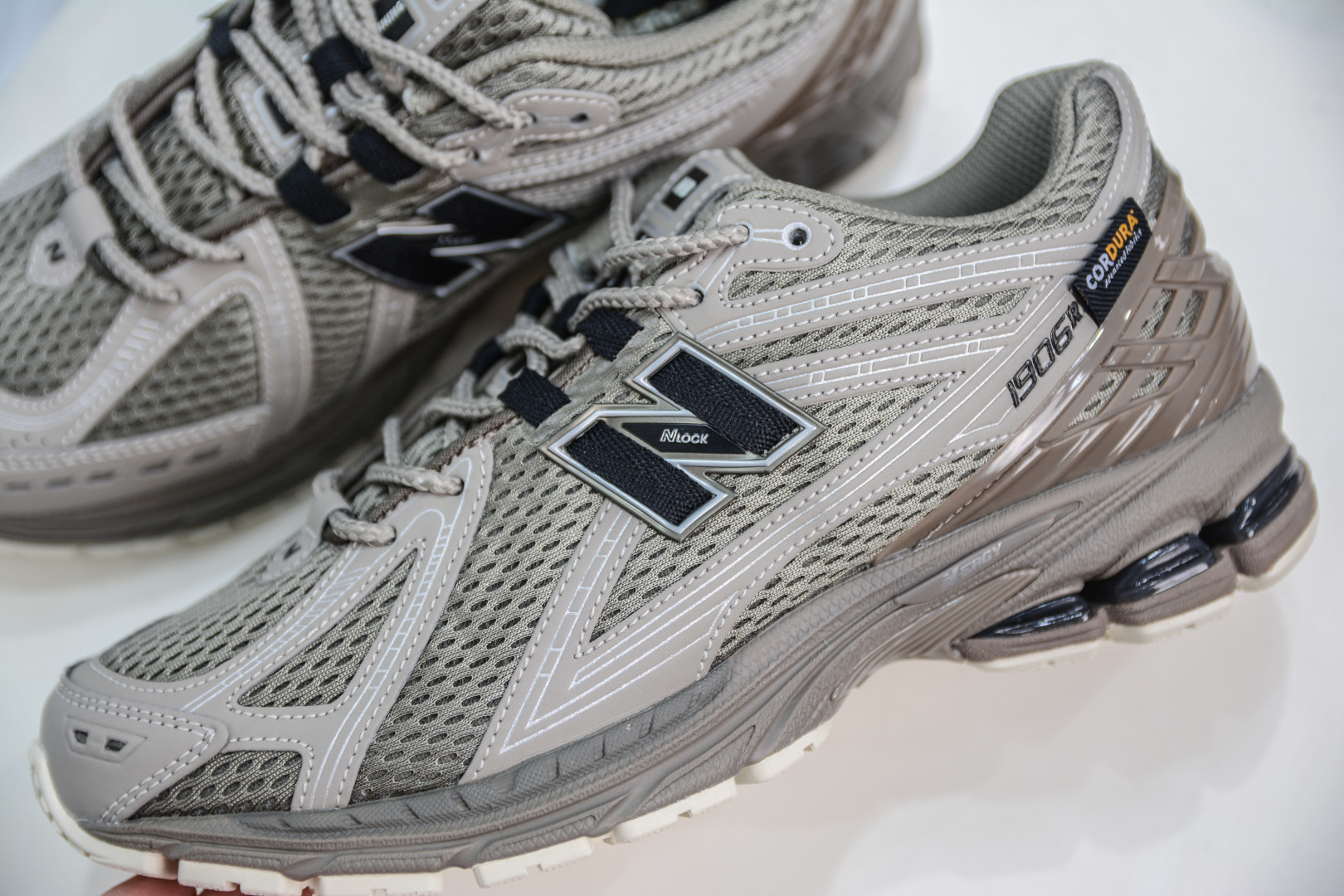 New Balance 1906R Men's/Women's Retro Running Shoes - Durable & Comfortable 7 cmp i1747158564791 7949 0 6