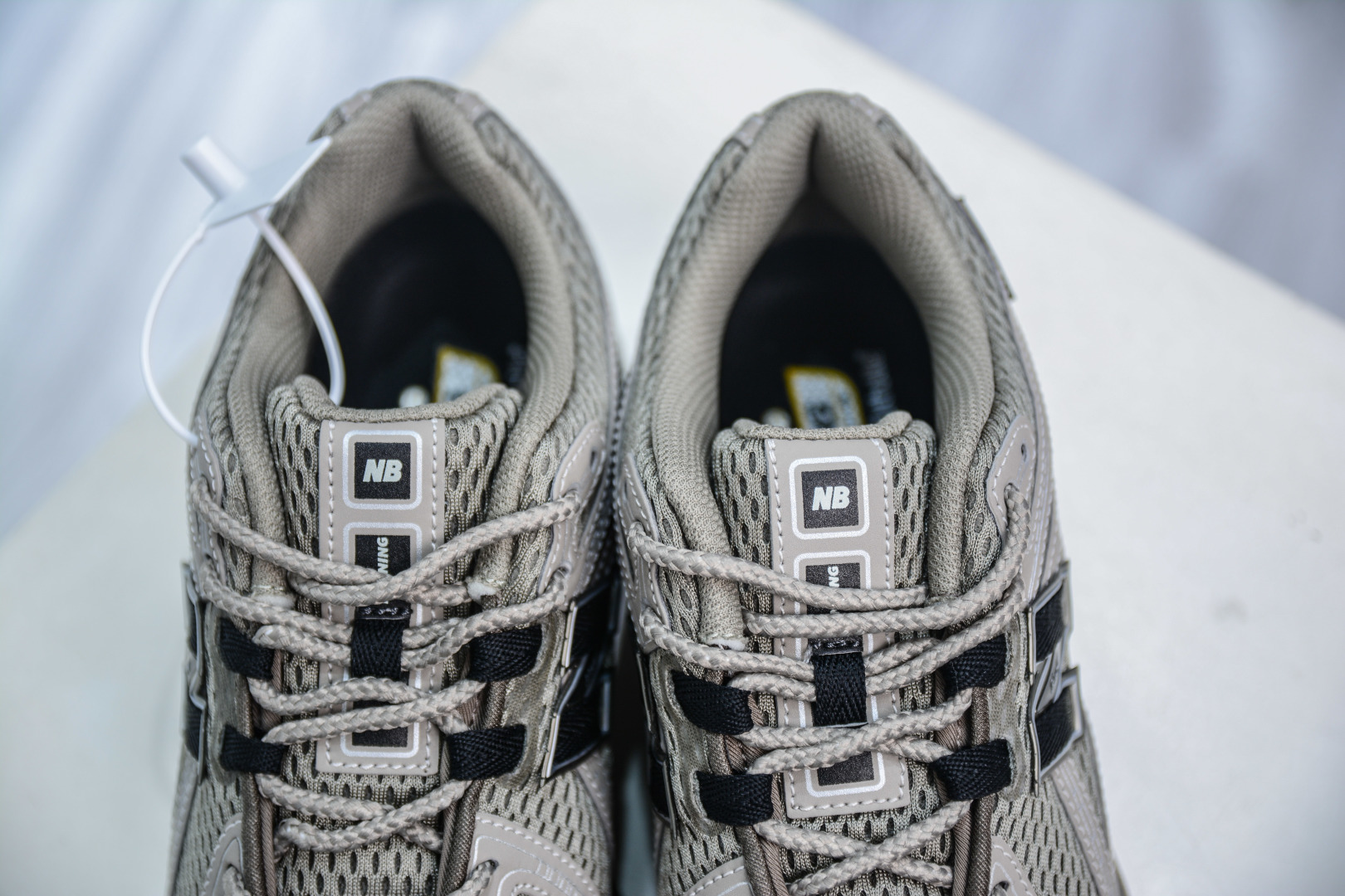 New Balance 1906R Men's/Women's Retro Running Shoes - Durable & Comfortable 8 cmp i1747158568224 8651 0 7