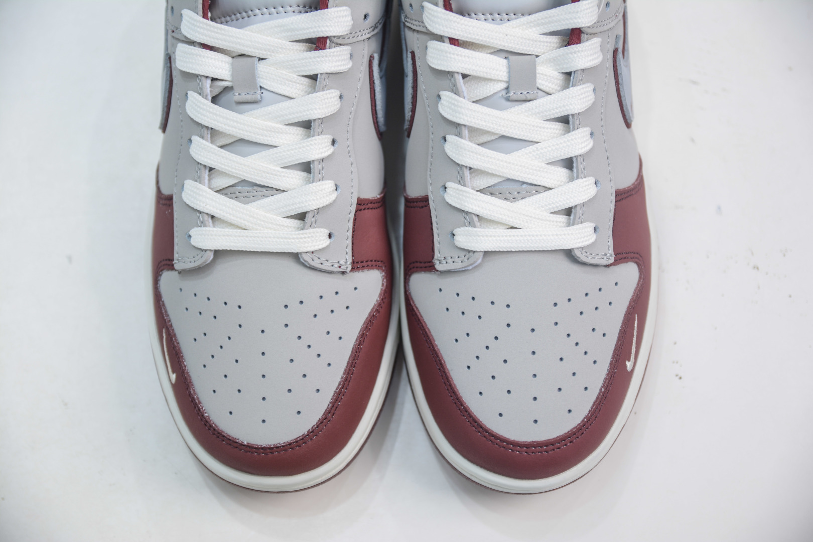 Nike SB Dunk Low x Gucci Collab - Grey Maroon Designer Sneakers 9 cmp i1752507184469 743 0 8