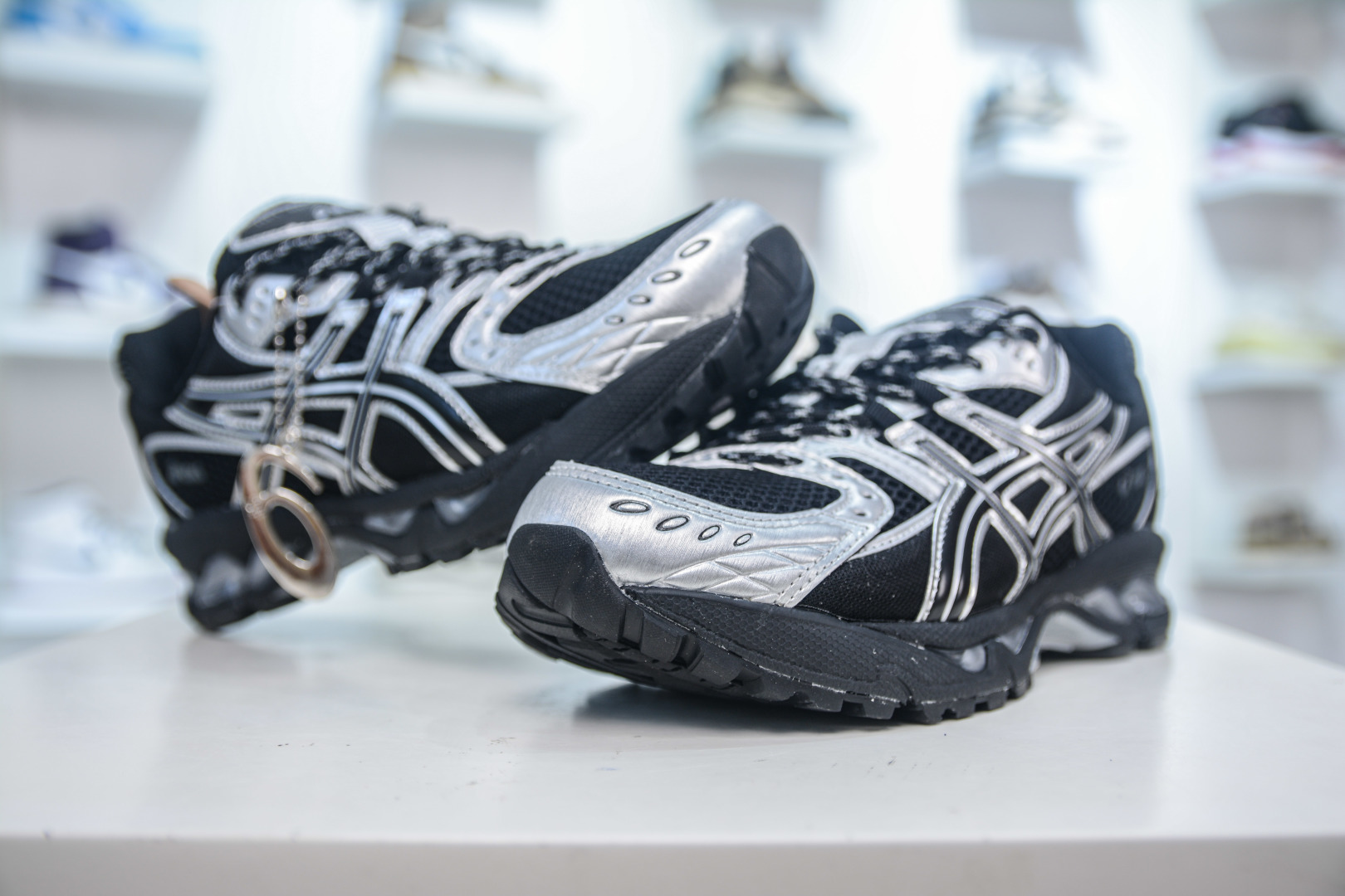 Asics GEL-Kahana NIMBUS 10.1 Low-Top Sneakers - Breathable & Durable 5 cmp i1752507469816 4235 0 3