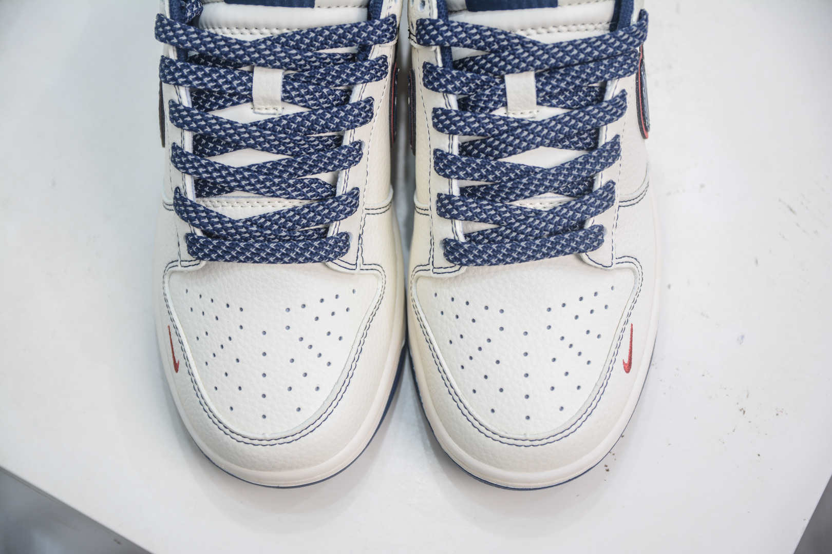 Nike SB Dunk Low x Champion Collaboration - Premium Craftsmanship, Stylish Design 9 cmp i1752507756143 7886 0 8