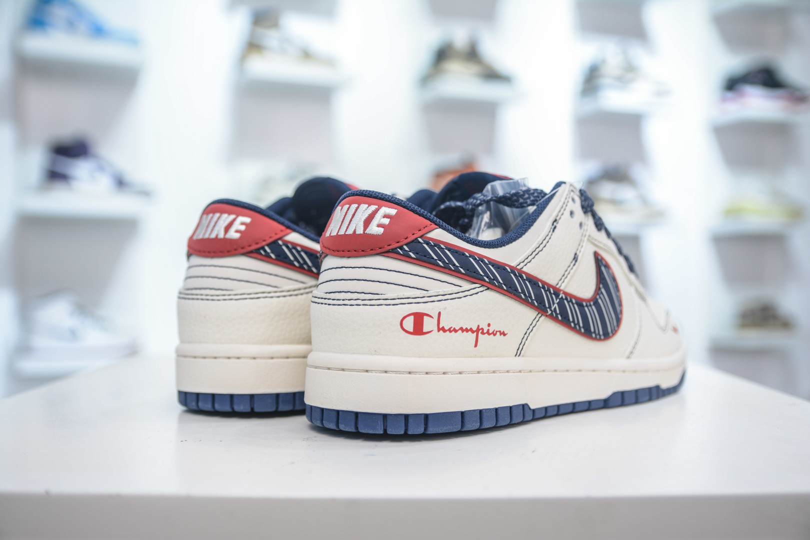 Nike SB Dunk Low x Champion Collaboration - Premium Craftsmanship, Stylish Design 6 cmp i1752507756146 1633 0 5