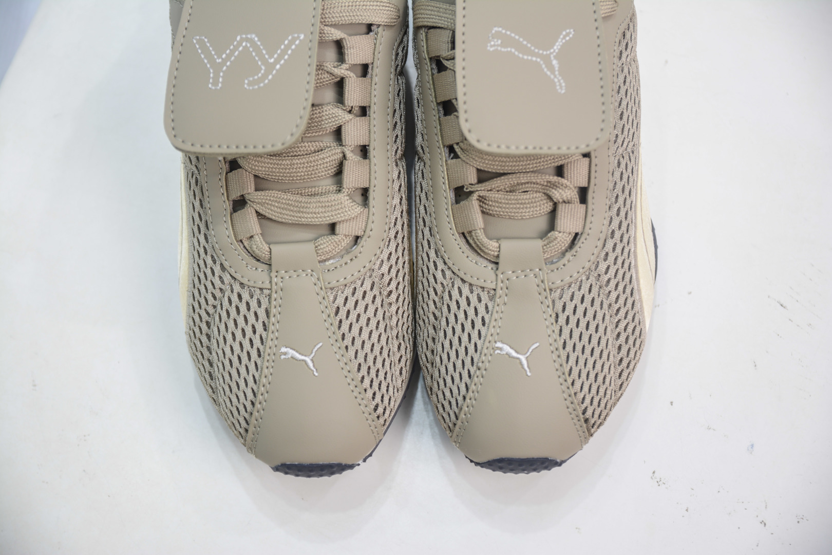 Puma H-Street Sneakers: Retro Style, Breathable Mesh, and Optimal Comfort 9 cmp i1752587058647 8330 0 8