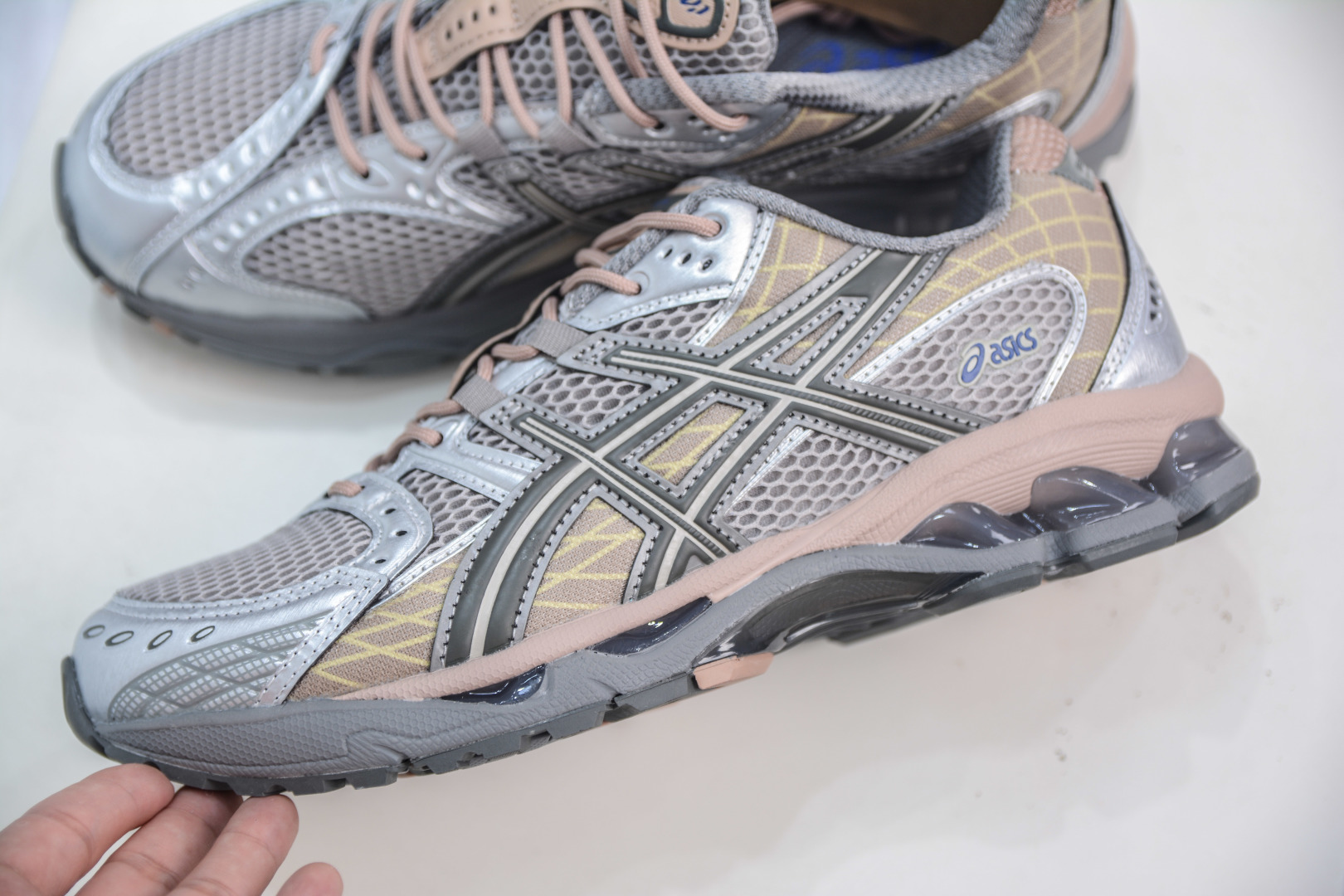 Asics GEL-Kahana NIMBUS 10.1 Durable Low-Top Sneakers - Grey, Beige, and Silver 8 cmp i1752587390452 977 0 6