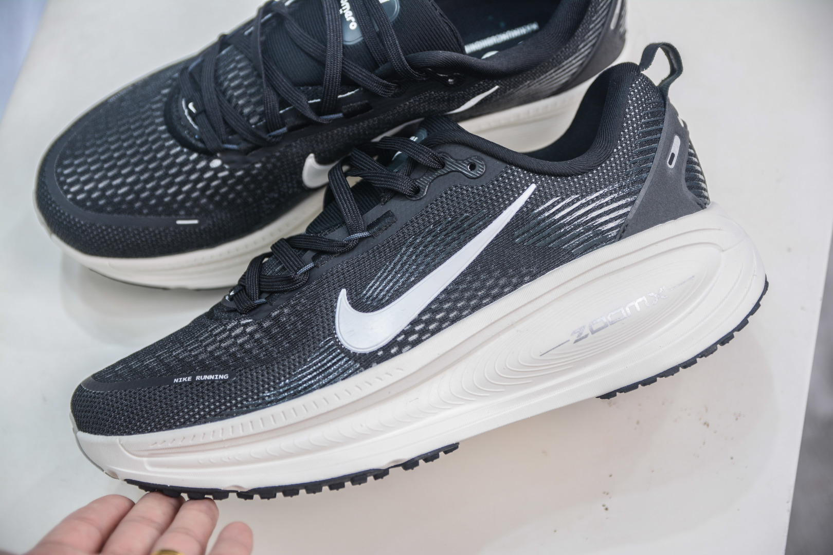Nike Air Zoom Vomero 18: Lightweight, Comfortable Road Running Shoes 8 cmp i1752587444774 759 0 6
