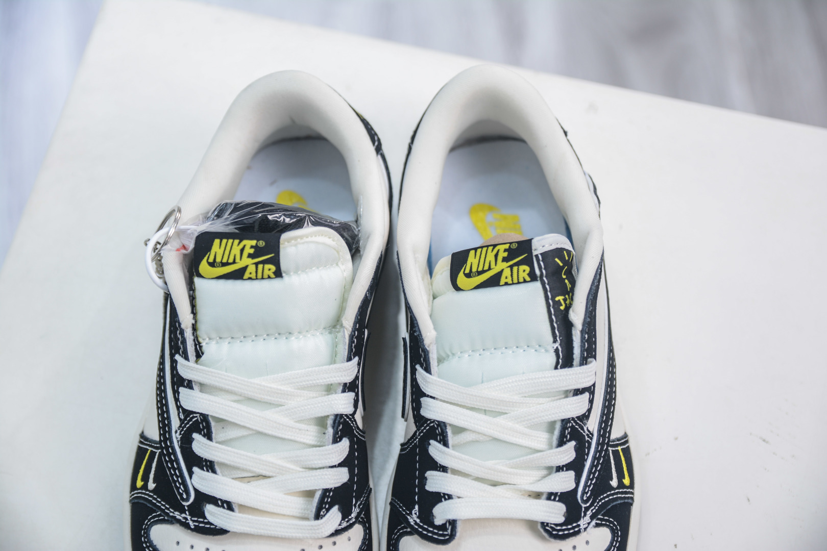 TS x Air Jordan x Fendi Low-Top Sneakers - Stylish Collaboration, Comfortable Fit 8 cmp i1752587592969 8784 0 7