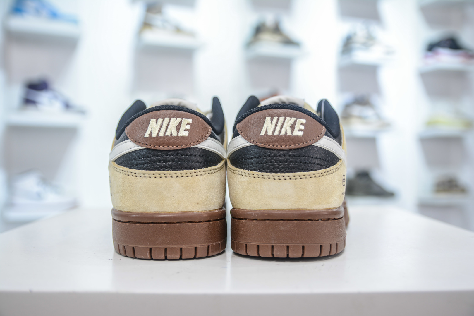 Nike SB Dunk Low x Balenciaga Collab - Stylish, Durable, and Comfortable 2 cmp i1752587648561 1593 0 1
