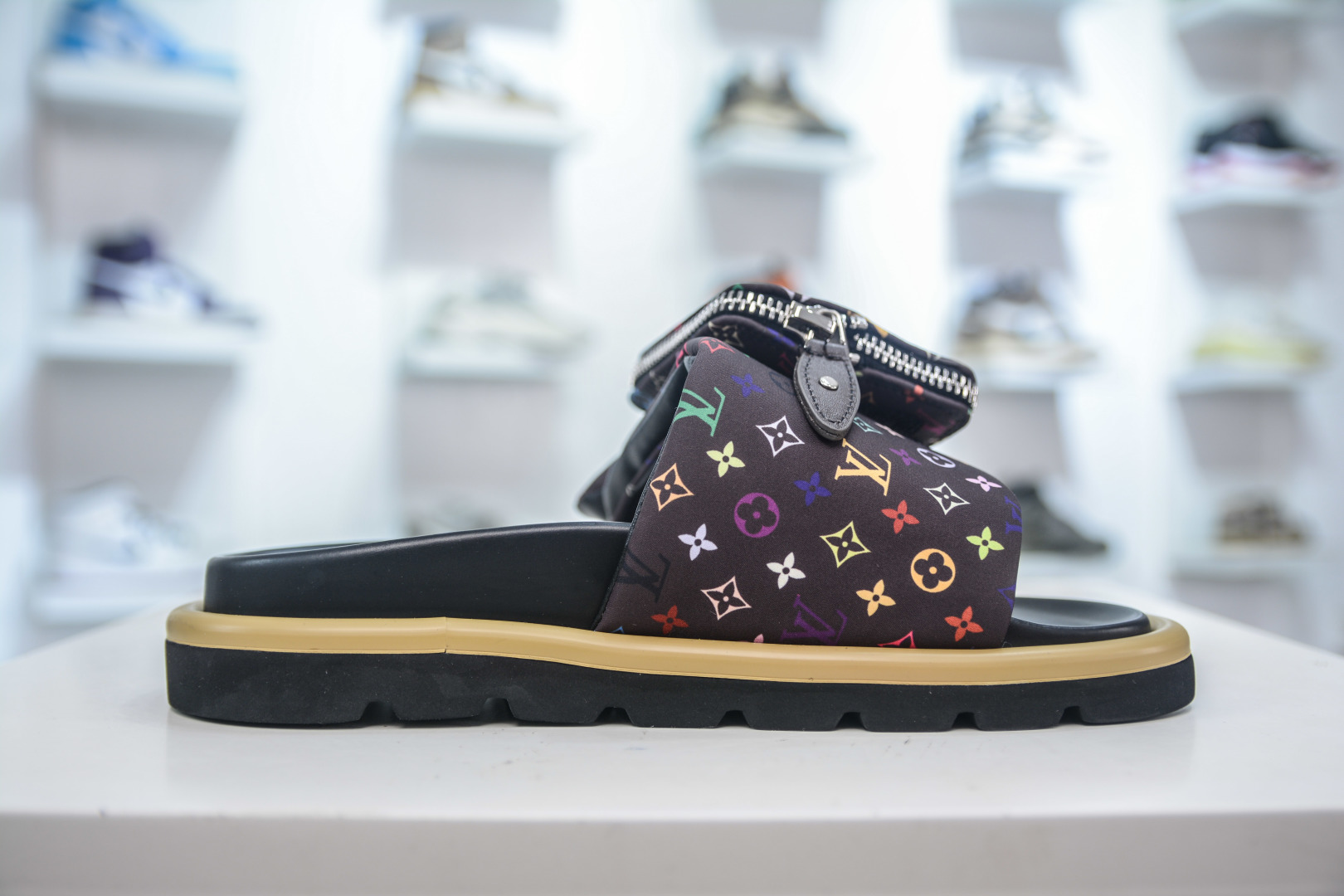 Louis Vuitton Pool Pillow Comfort Leather Slides - Stylish Indoor/Outdoor Wear 3 cmp i1752588411737 5322 0 2