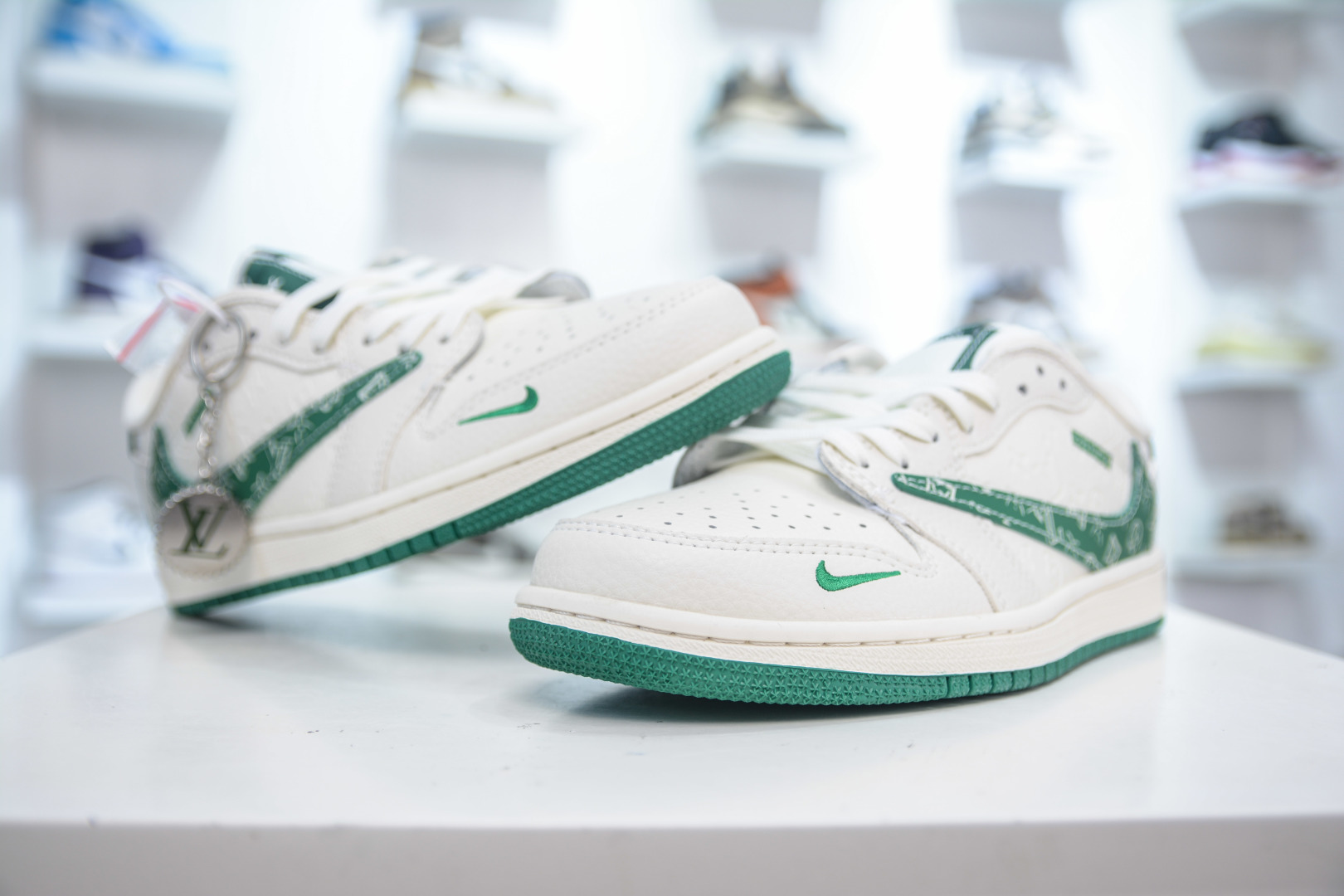 270 Air Jordan AJ1 Low X Louis Vuitton 低帮联名LV-白绿 XS2025-064