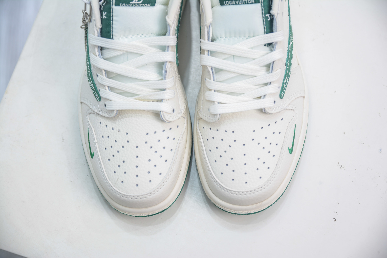 270 Air Jordan AJ1 Low X Louis Vuitton 低帮联名LV-白绿 XS2025-064