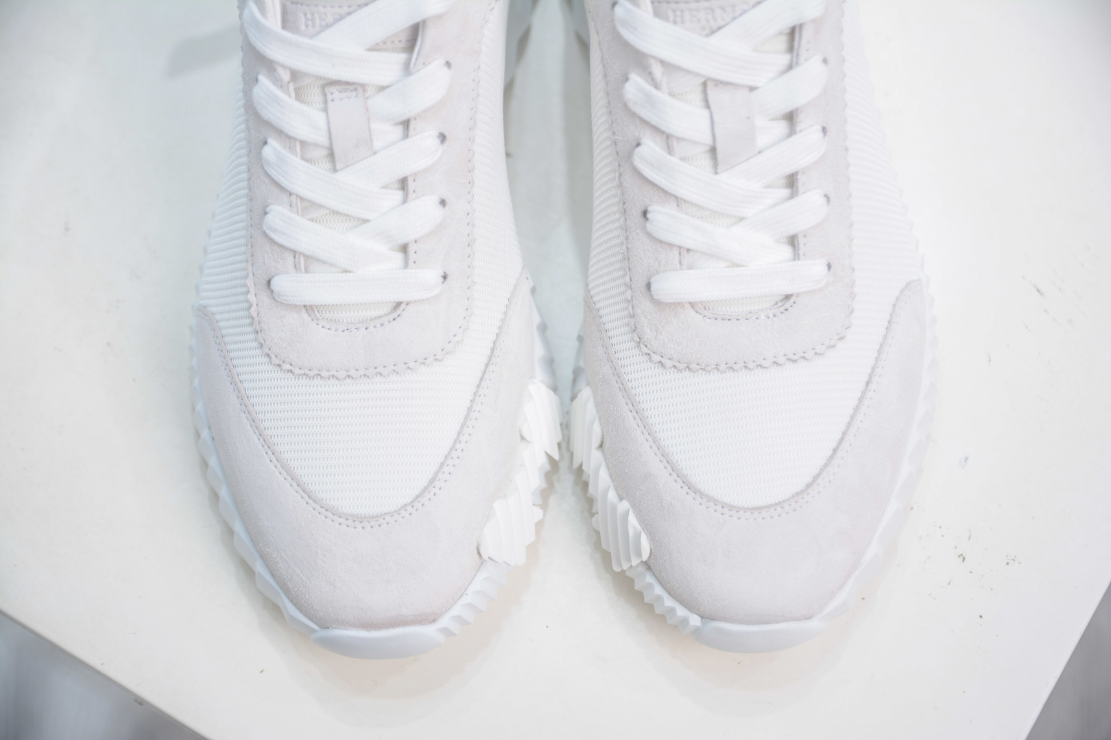 Hermes 爱马仕 Bouncing 老钱风 皮面款 低帮休闲鞋