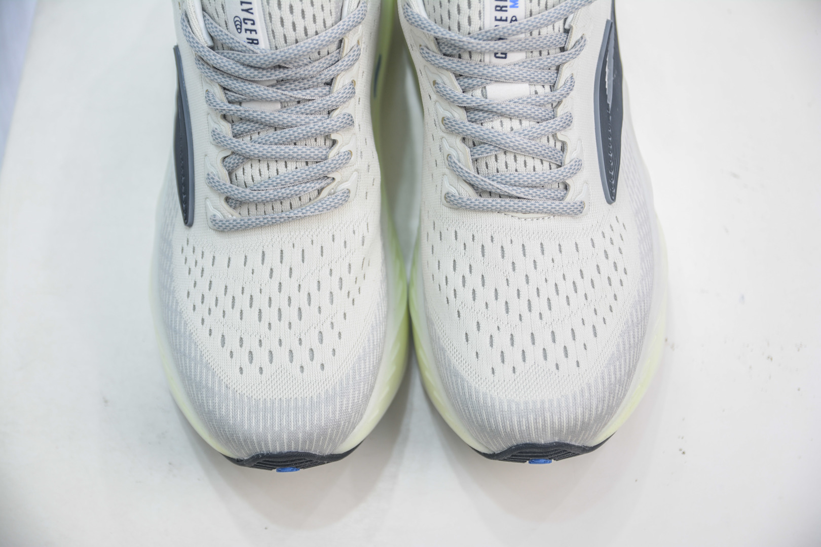 220 T版 Brooks 布鲁克 Glycerin 22超弹轻盈跑步鞋 低帮透气缓震支撑休闲运动慢跑鞋 110447 1D 099