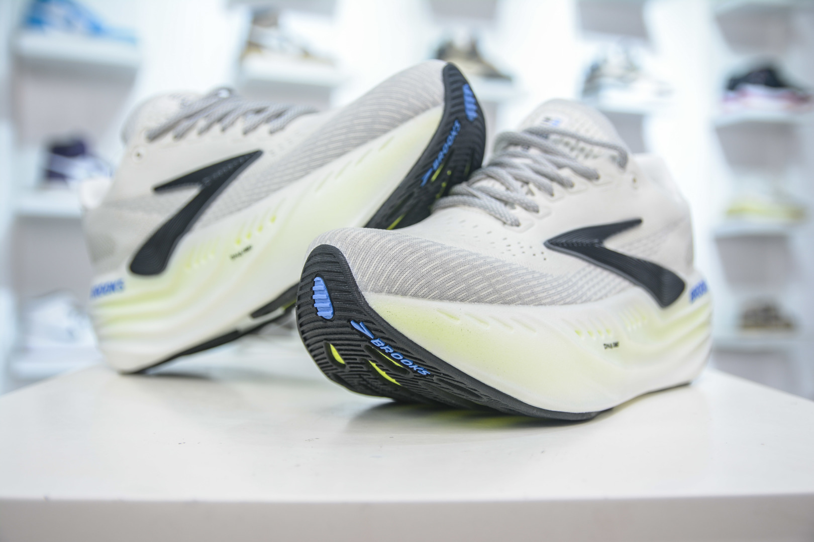 220 T版 Brooks 布鲁克 Glycerin 22超弹轻盈跑步鞋 低帮透气缓震支撑休闲运动慢跑鞋 110447 1D 099
