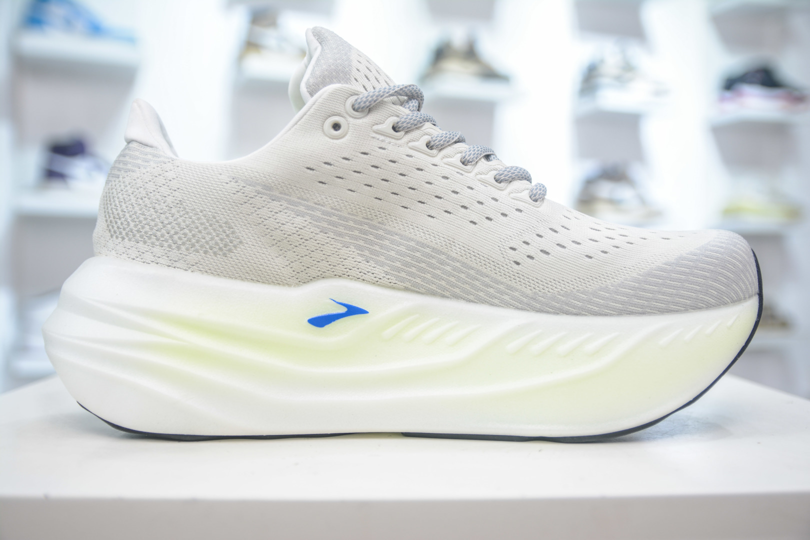 220 T版 Brooks 布鲁克 Glycerin 22超弹轻盈跑步鞋 低帮透气缓震支撑休闲运动慢跑鞋 110447 1D 099