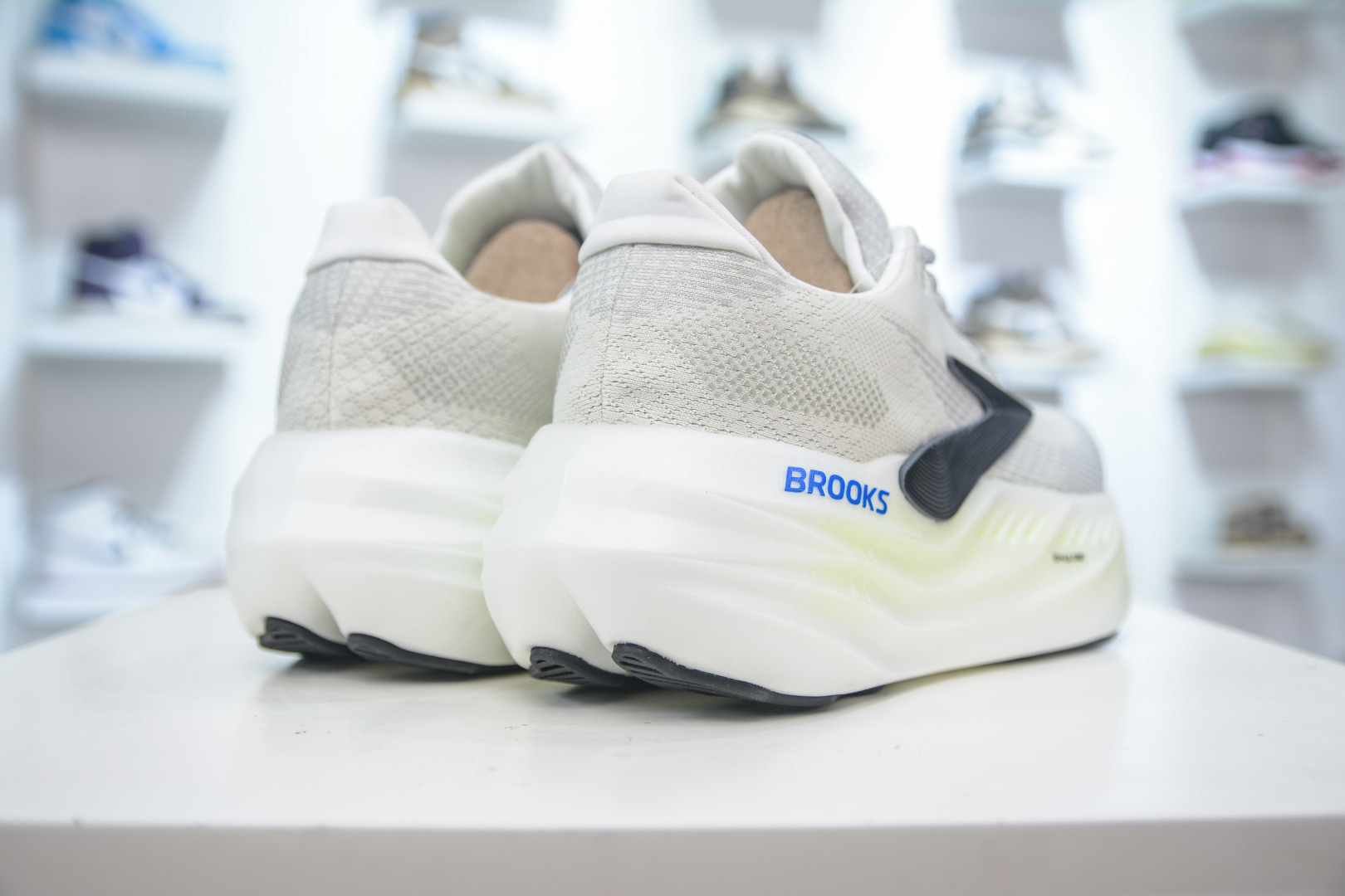 220 T版 Brooks 布鲁克 Glycerin 22超弹轻盈跑步鞋 低帮透气缓震支撑休闲运动慢跑鞋 110447 1D 099