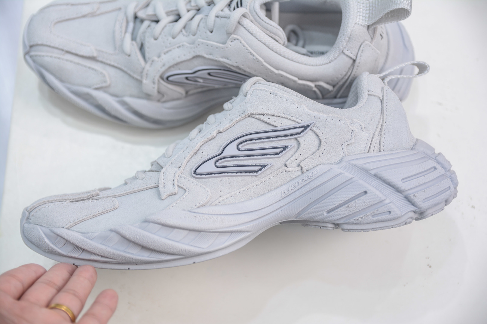 380 VG版 Balenciaga Monday 巴黎世家圆头厚底低帮老爹鞋  825418 WMNSS 1011