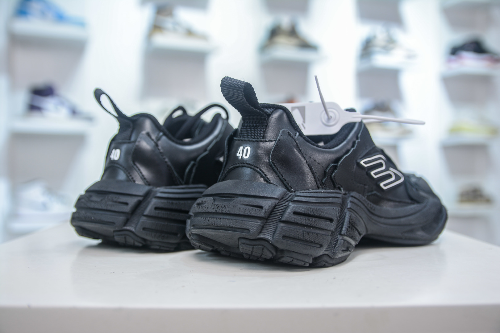 380 VG版 Balenciaga Monday 巴黎世家圆头厚底低帮老爹鞋 825418 WDT