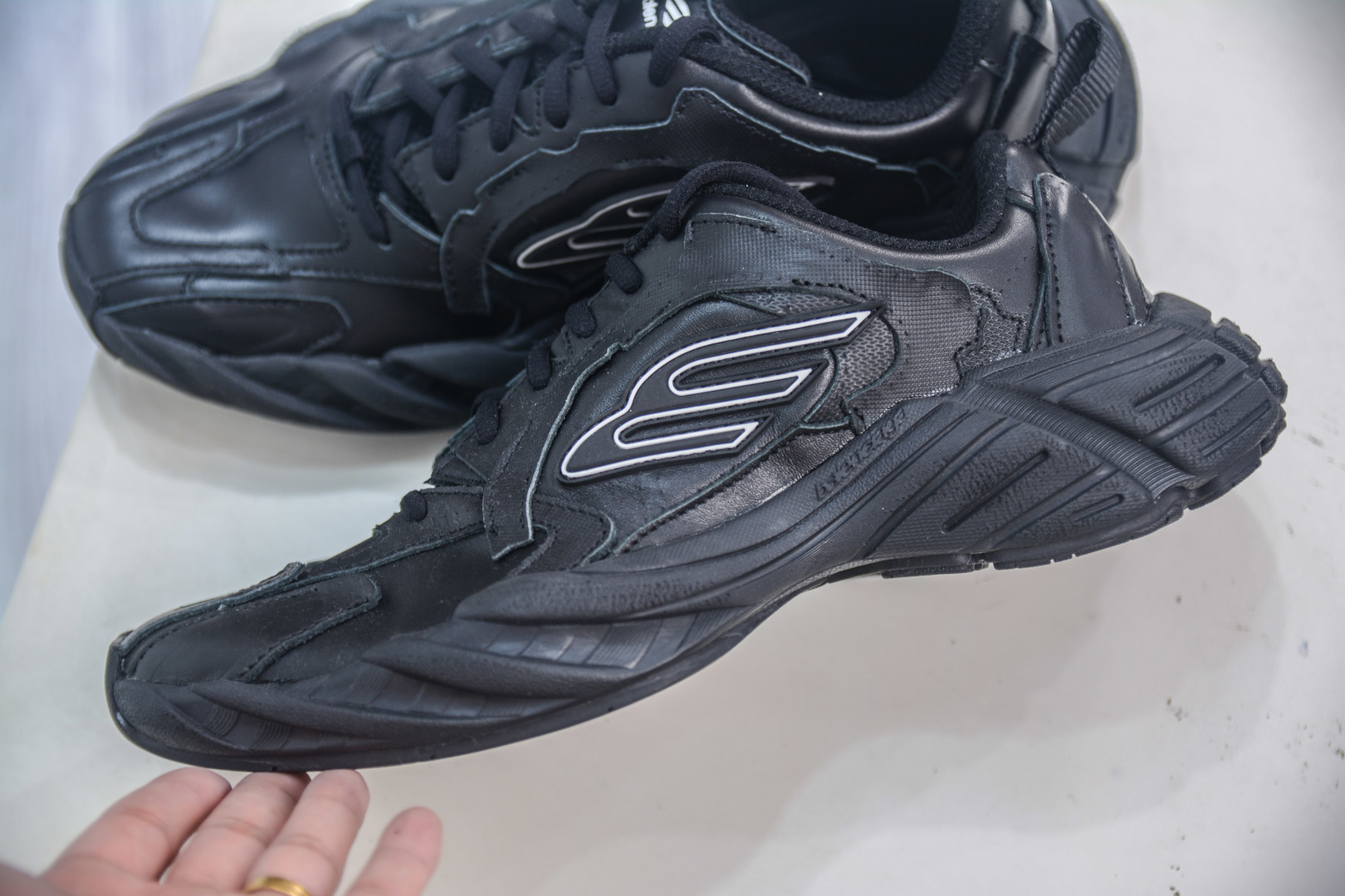 380 VG版 Balenciaga Monday 巴黎世家圆头厚底低帮老爹鞋 825418 WDT