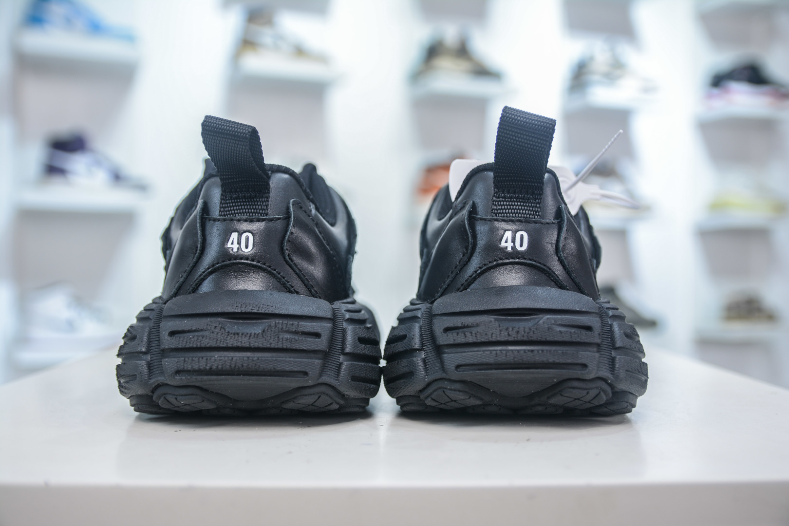380 VG版 Balenciaga Monday 巴黎世家圆头厚底低帮老爹鞋 825418 WDT