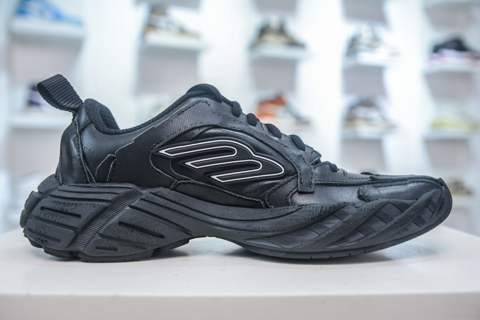 380 VG版 Balenciaga Monday 巴黎世家圆头厚底低帮老爹鞋 825418 WDT