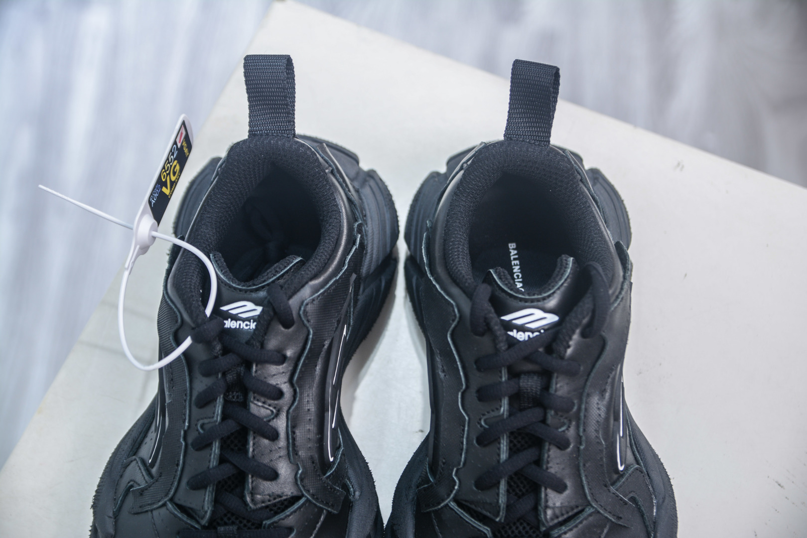 380 VG版 Balenciaga Monday 巴黎世家圆头厚底低帮老爹鞋 825418 WDT