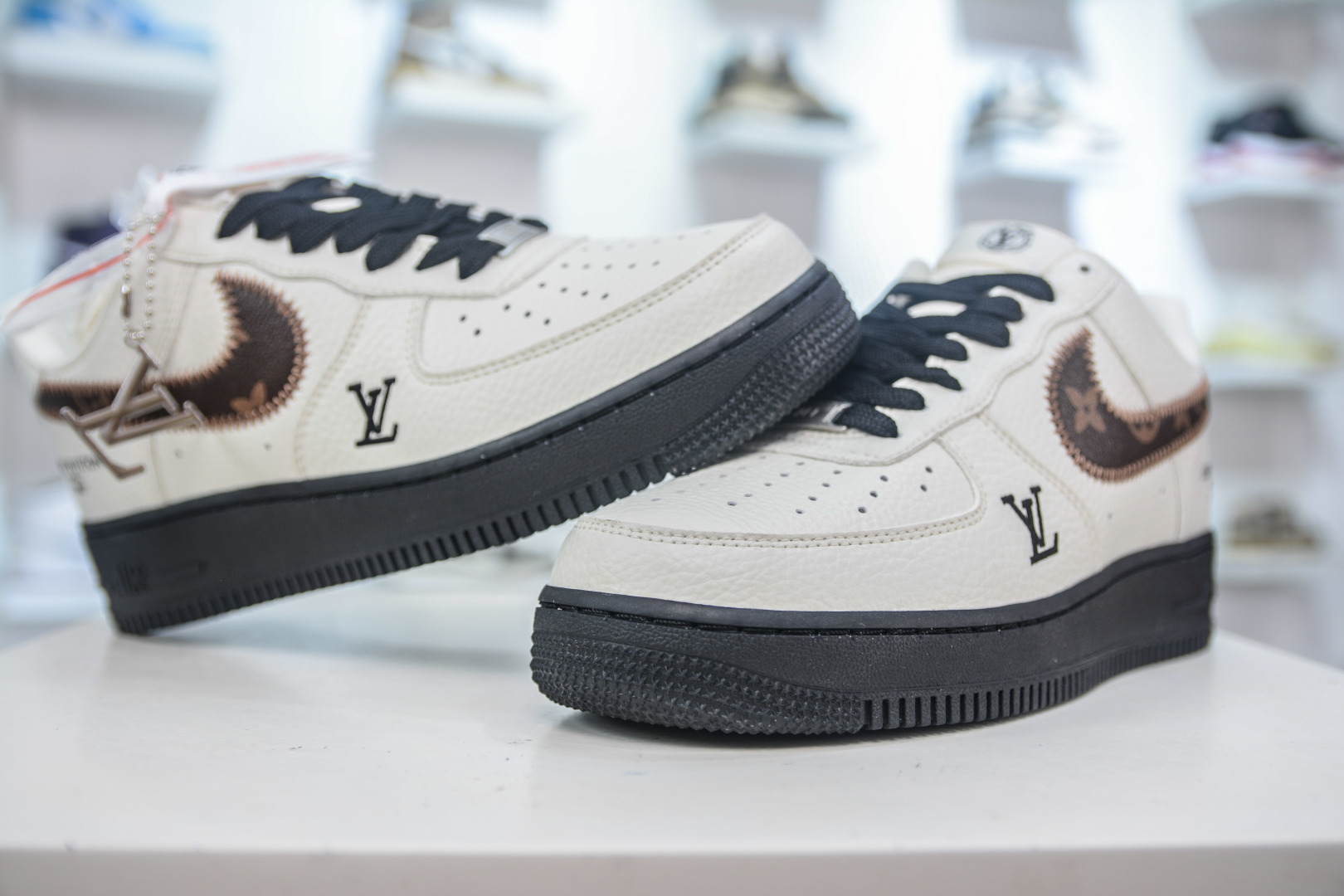 Louis Vuitton x Nike Air Force 1 Cream/Brown Low-Top Sneakers 4 cmp i1752850157934 638 0 3