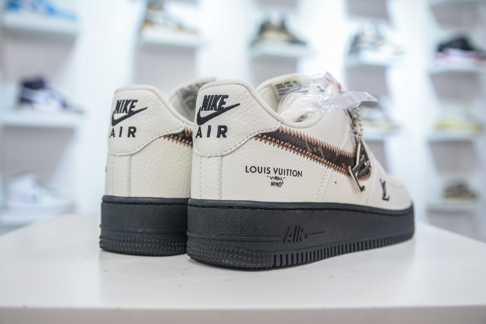 Louis Vuitton x Nike Air Force 1 Cream/Brown Low-Top Sneakers 6 cmp i1752850157939 3664 0 5
