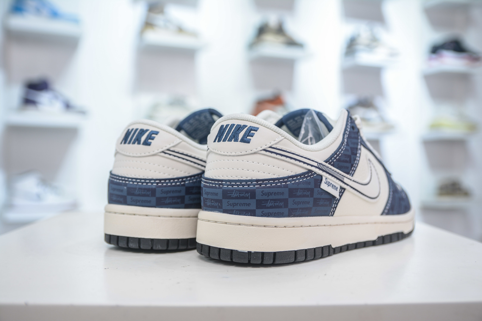 Nike SB Dunk Low x Supreme Collab White Blue Fashion Sneakers 7 cmp i1752850386037 9374 0 5
