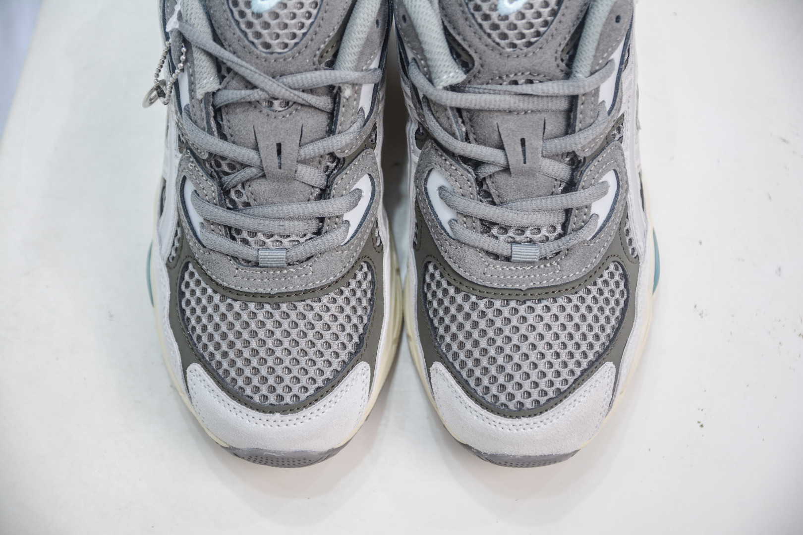 Asics Gel-NYC: Retro-Cool Running Shoes for Everyday Comfort and Style 9 cmp i1752850478620 4743 0 8