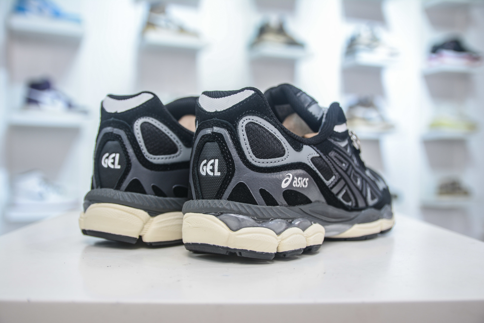 Asics Gel-NYC Sneakers: Retro Style, Breathable Comfort, and Superior Performance 6 cmp i1752850519643 2022 0 5