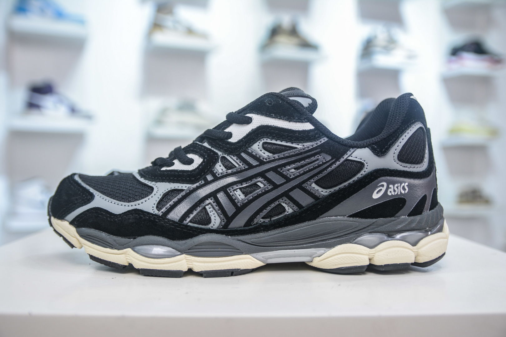 Asics Gel-NYC Sneakers: Retro Style, Breathable Comfort, and Superior Performance 1 cmp i1752850519647 2562 0 0