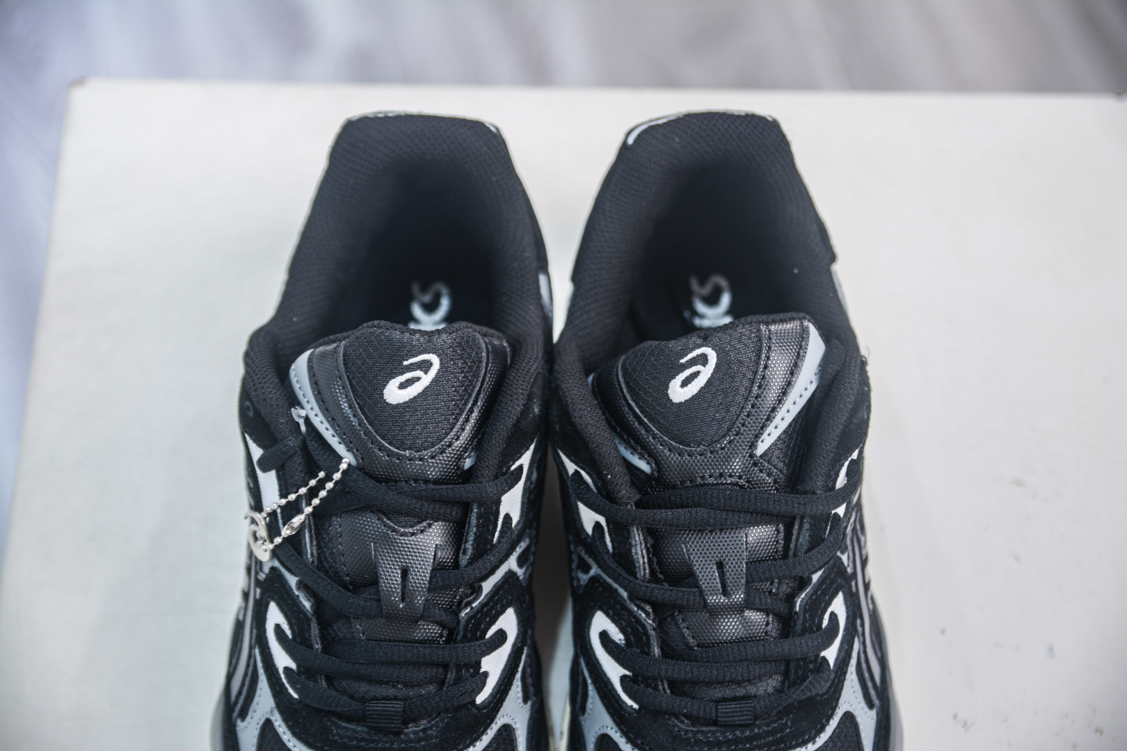 Asics Gel-NYC Sneakers: Retro Style, Breathable Comfort, and Superior Performance 8 cmp i1752850519768 4144 0 7