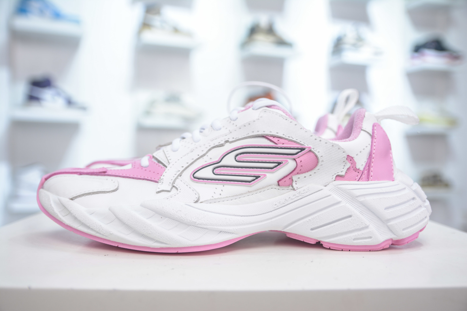 Skechers Women's D'Lites - White/Pink Chunky Sneakers, Comfortable and Stylish 1 cmp i1752850938911 1627 0 0