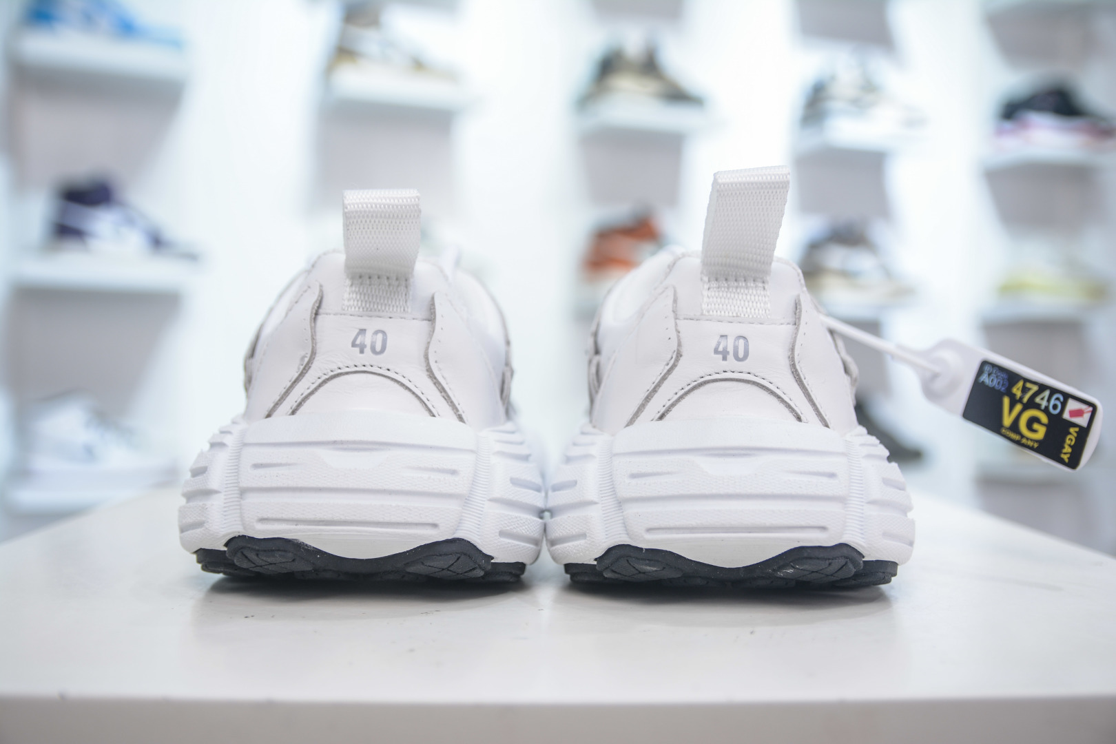 Skechers D'Lites: Iconic White Leather Sneakers for Women, Size 35-46 2 cmp i1752850999946 2906 0 1