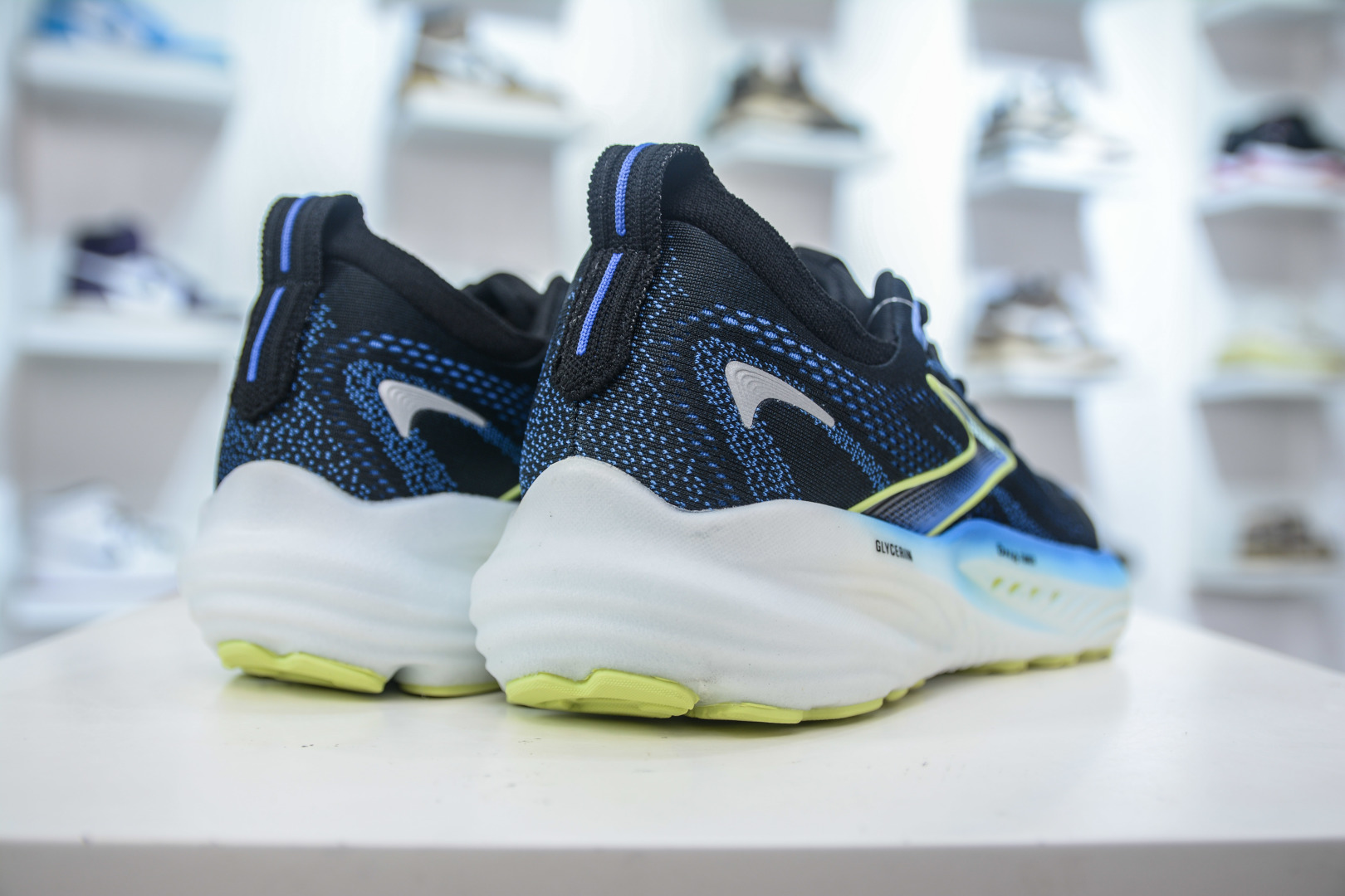 210 Brooks Glycerin GTS 22 布鲁克斯舒适百搭宽版防滑耐磨 低帮 休闲马拉松长跑跑步鞋 110445 1D 002